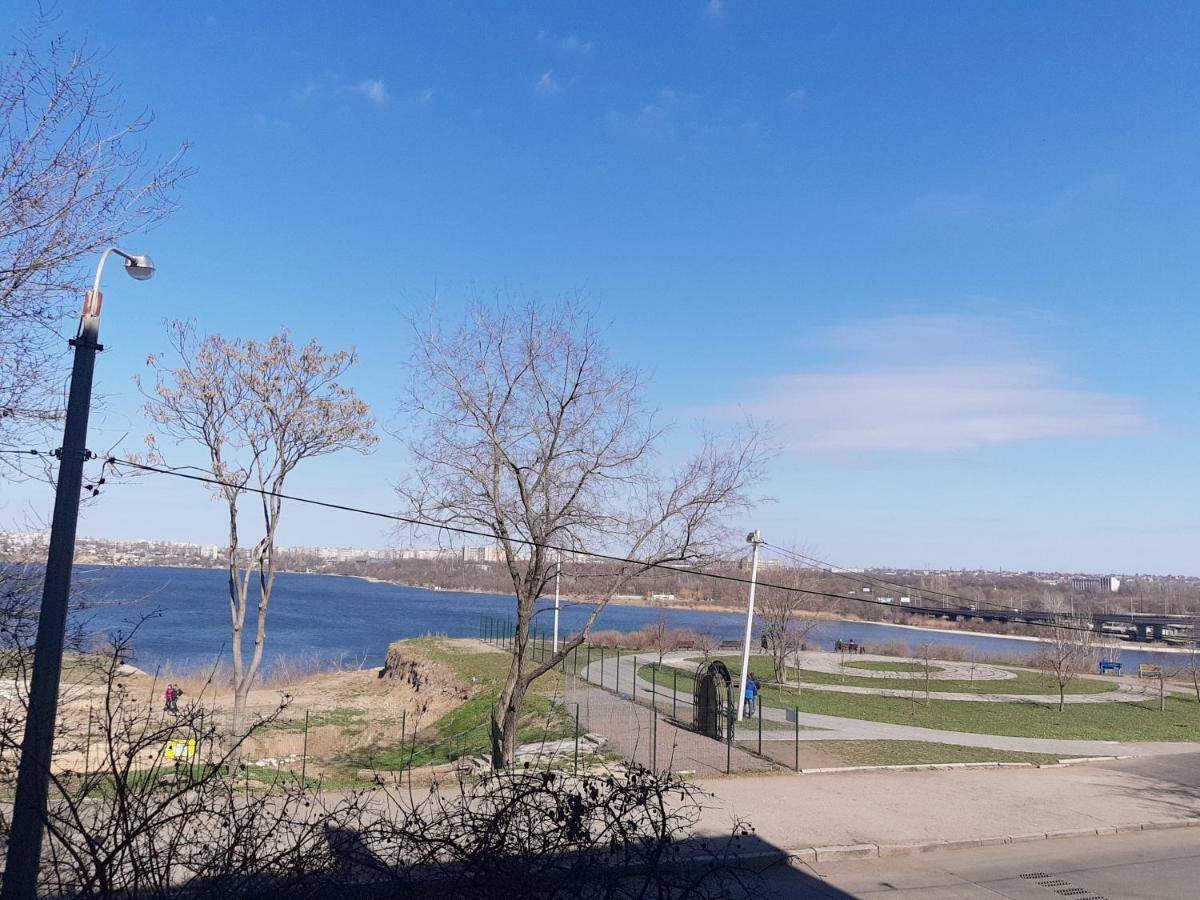 Apartment On Artyleriiska 2 With River View Mykolaiv Exterior photo